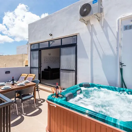 Appartement Seashells Seaview Penthouse With Hottub San Pawl il-Baħar