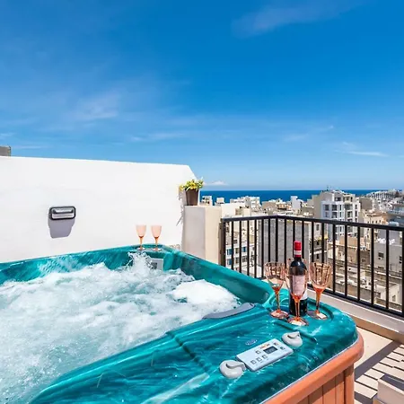 Seashells Seaview Penthouse With Hottub * San Pawl il-Baħar